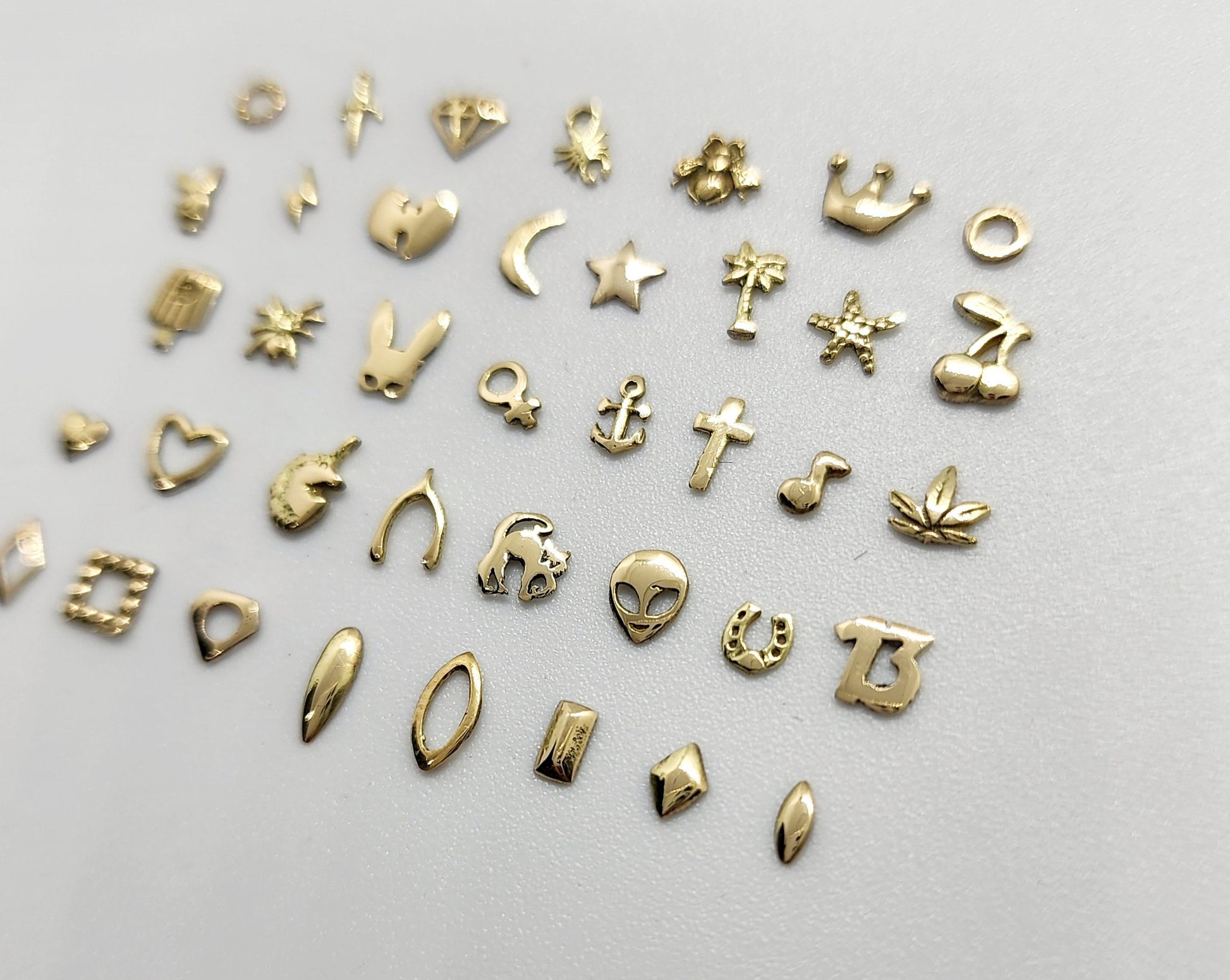 18kt Solid Gold Charm - DukeCityHerbs