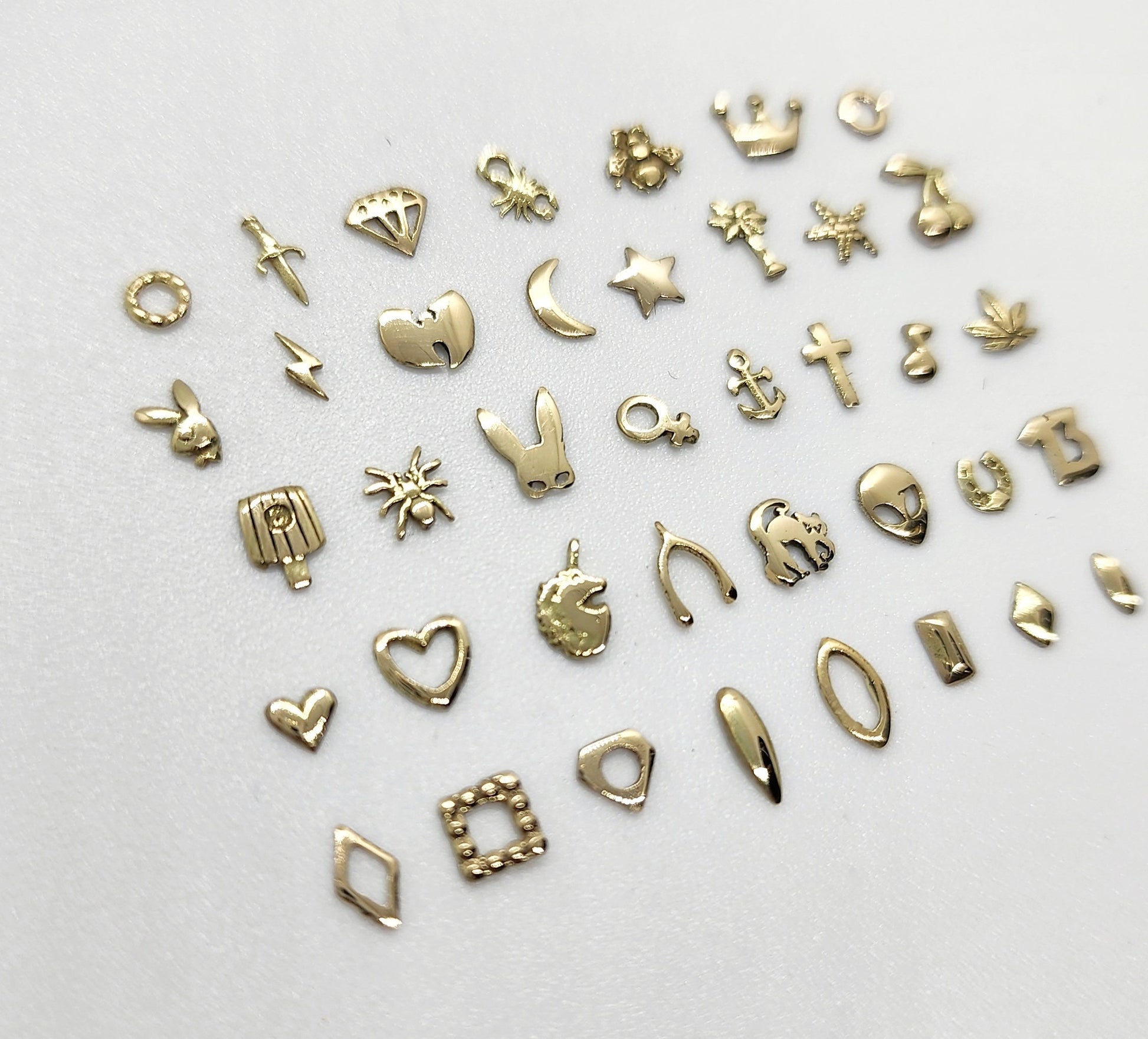 18kt Solid Gold Charm - DukeCityHerbs